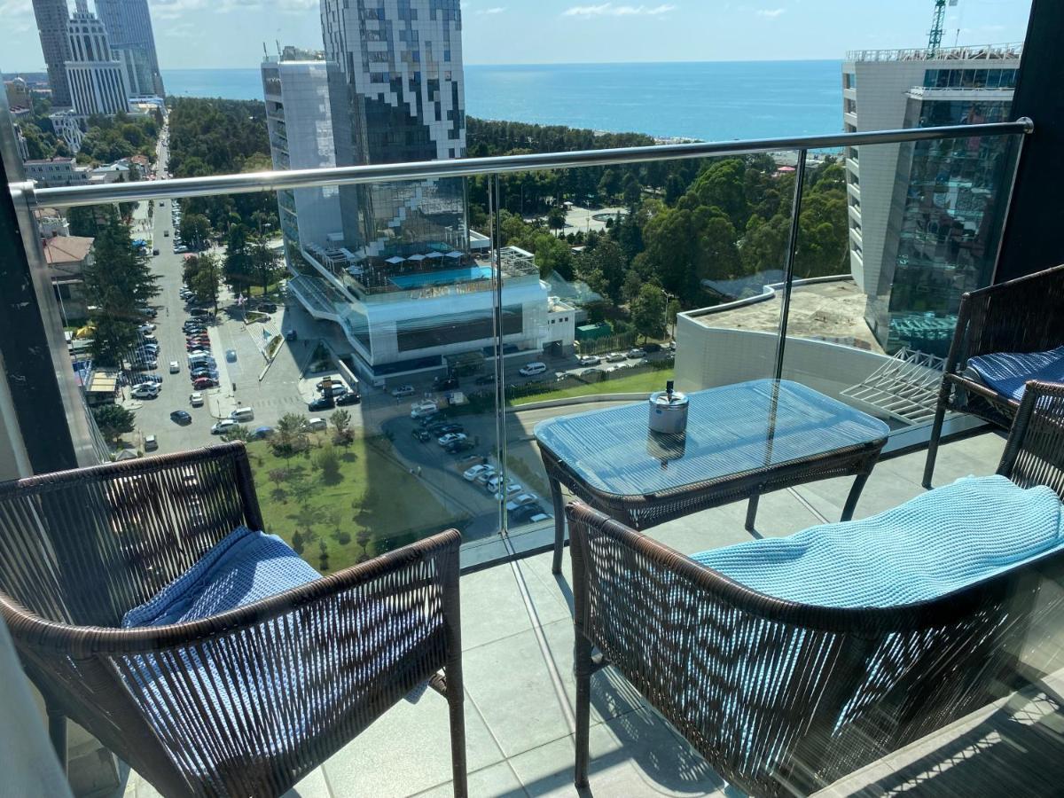 Apartment In Porta Batumi Tower ภายนอก รูปภาพ