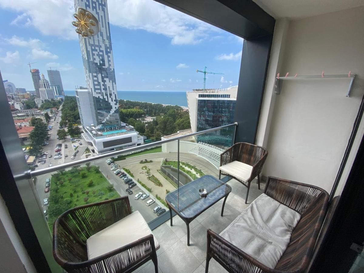 Apartment In Porta Batumi Tower ภายนอก รูปภาพ