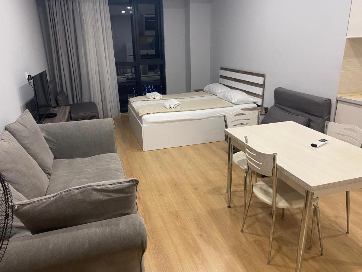 Apartment In Porta Batumi Tower ภายนอก รูปภาพ