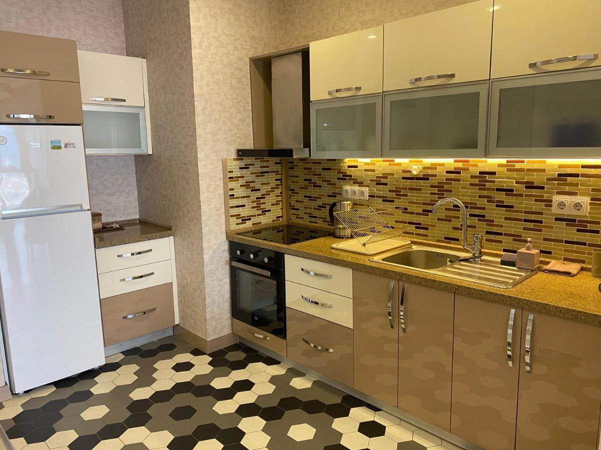 Apartment In Porta Batumi Tower ภายนอก รูปภาพ