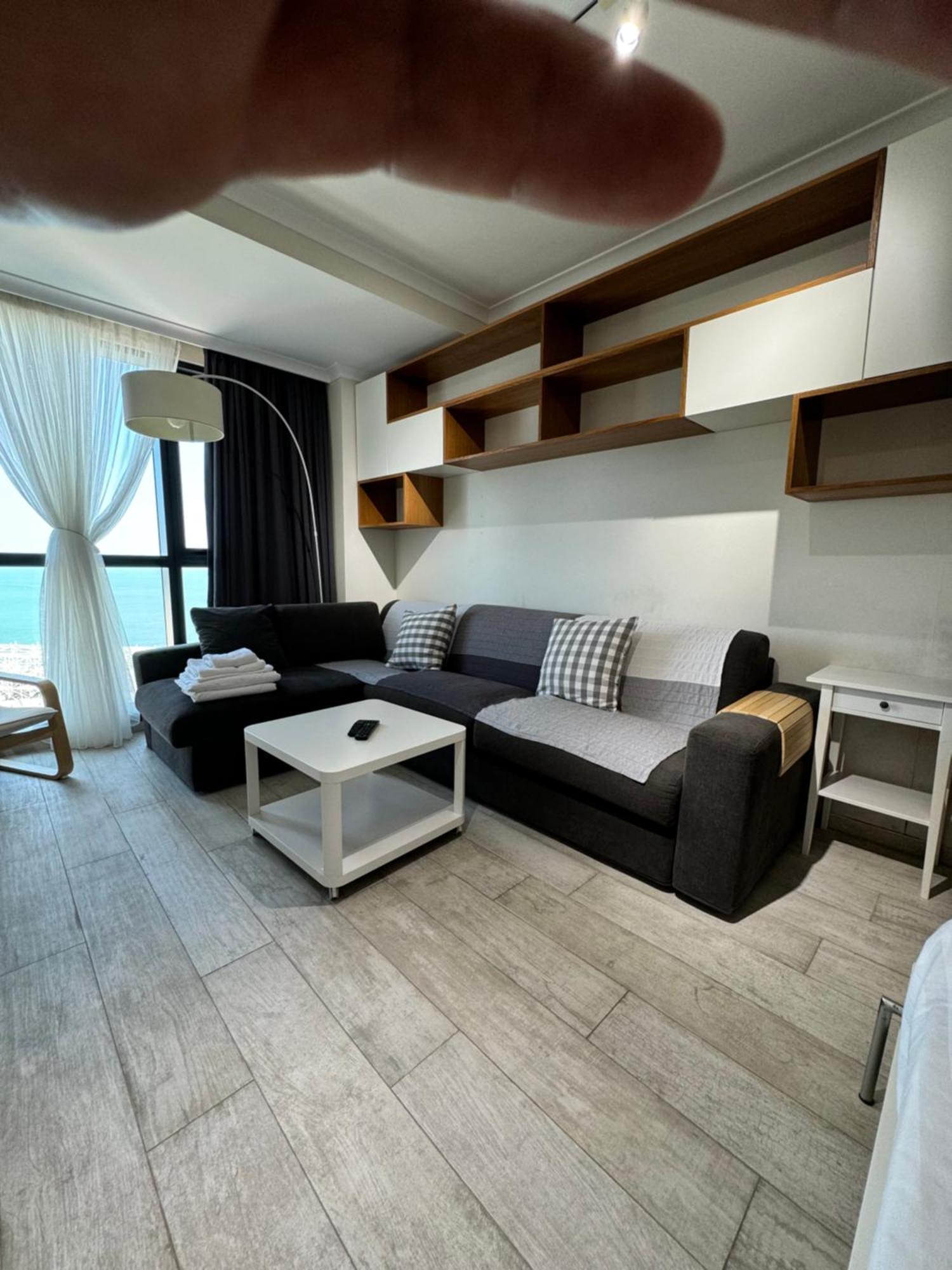 Apartment In Porta Batumi Tower ภายนอก รูปภาพ