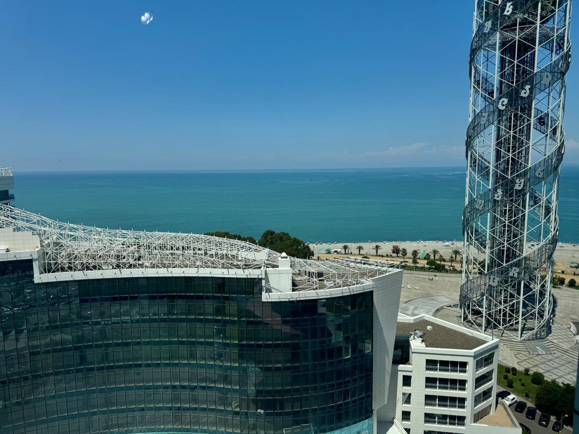 Apartment In Porta Batumi Tower ภายนอก รูปภาพ