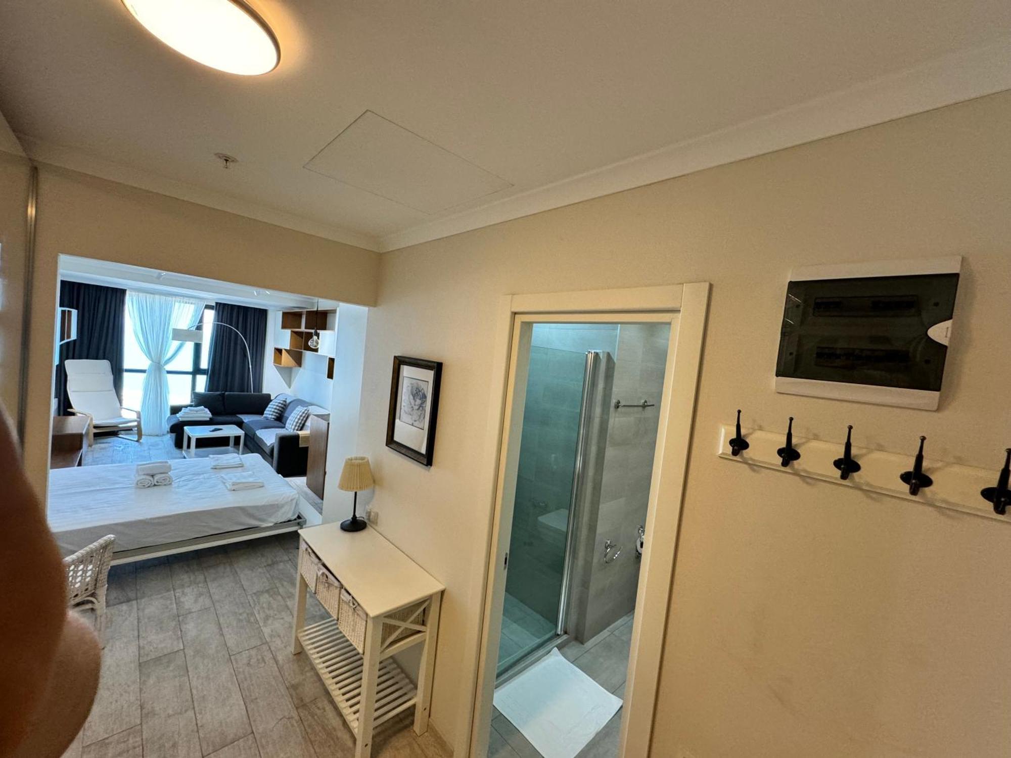 Apartment In Porta Batumi Tower ภายนอก รูปภาพ